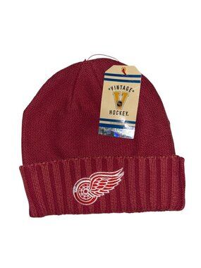 NWT Detroit Red Wings Retro Brand Unisex Red Knit Cuffed Beanie Hat Cap